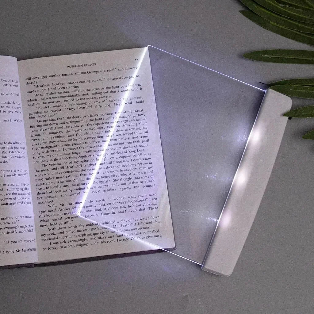Smart LED Reading Light with Soft Glow – Perfect for Night Reading Without Eye Strain