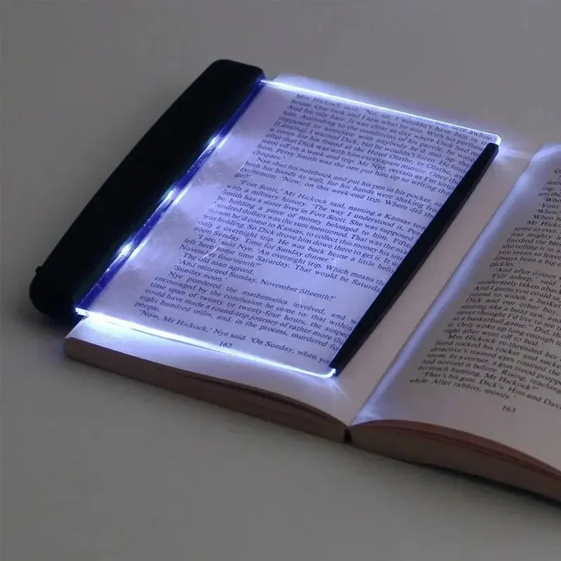 Smart LED Reading Light with Soft Glow – Perfect for Night Reading Without Eye Strain