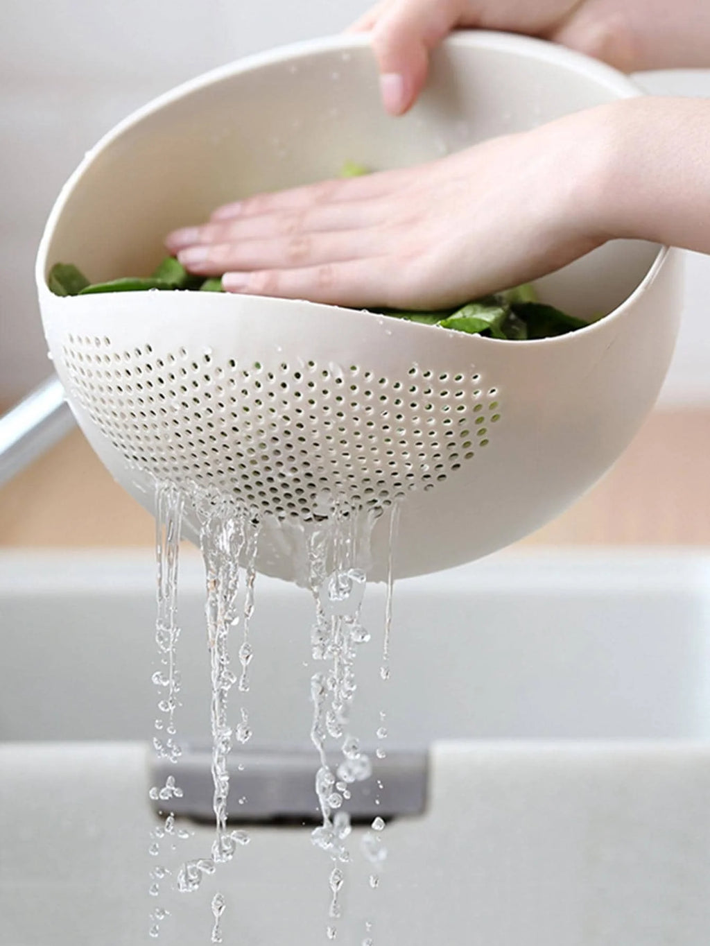 Colander Rice and Fruit Bowl with Handle - Kitchen Washing and Drain Basket