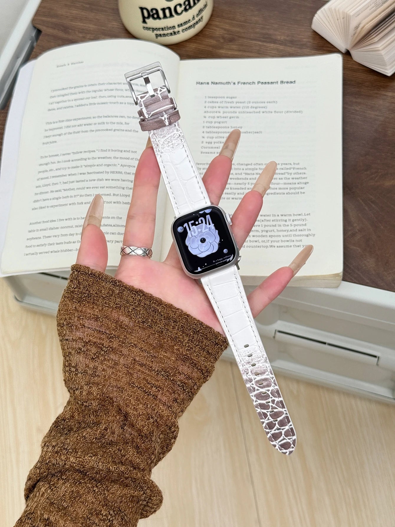 Genuine Leather Loop Band for Apple Watch | Slim Elegant Replacement Strap for Series 1-11, SE & Ultra (38mm - 49mm)