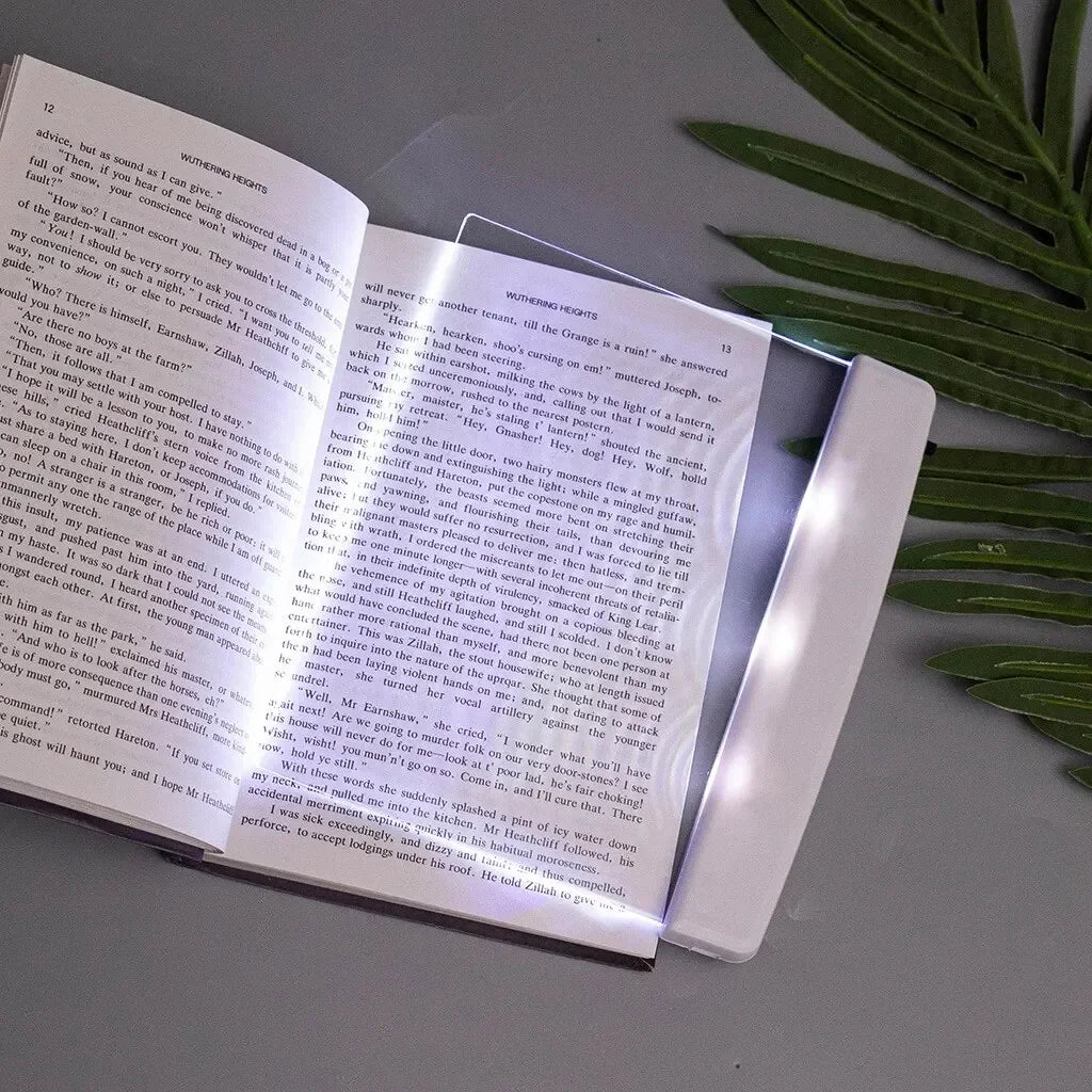 Smart LED Reading Light with Soft Glow – Perfect for Night Reading Without Eye Strain